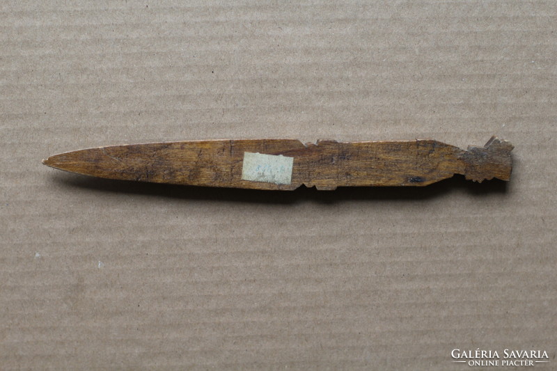 Folk art carved wooden folk miska human-shaped leaf-cutting dagger knife