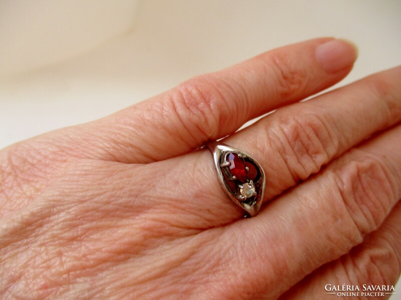 Very nice old silver ring with white and red stones