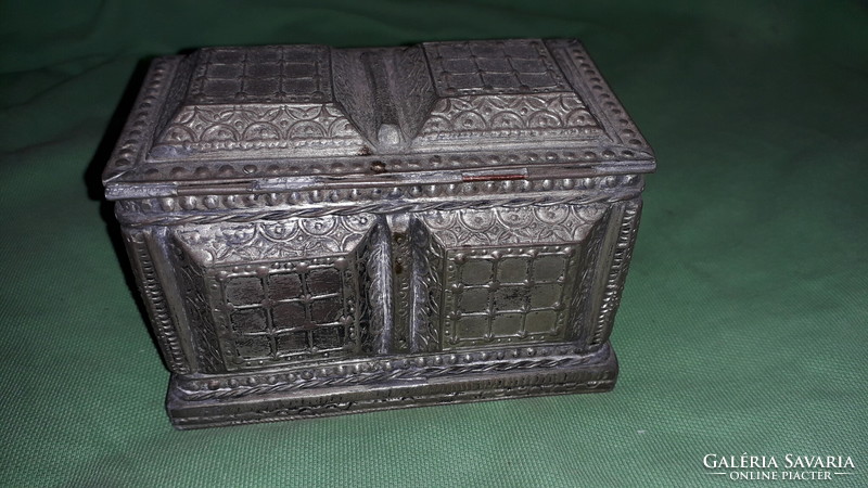 Gyönyörű szecessziós antik fém dísz doboz szelence 10 x 7 x 6 cm a képek szerint