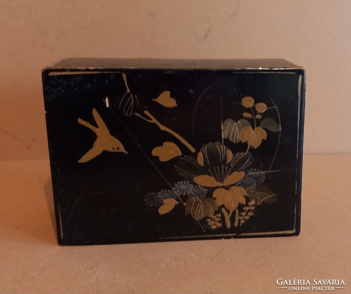 Inlaid wooden box negotiable