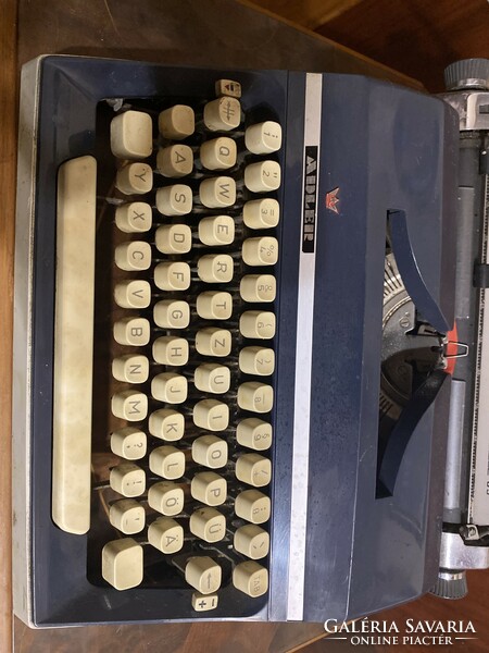 Adler gabriele 35 retro írógép, alig használt