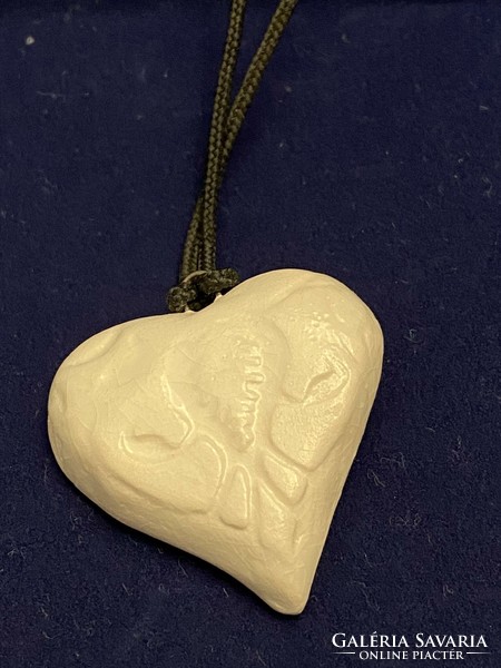 Handmade Unique Ceramic Heart Shaped Pendant (g)