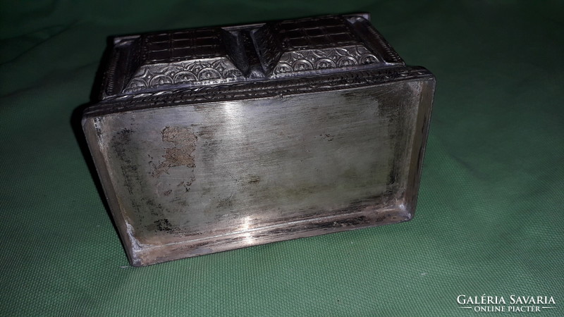 Beautiful art nouveau antique metal ornament box 10 x 7 x 6 cm according to the pictures