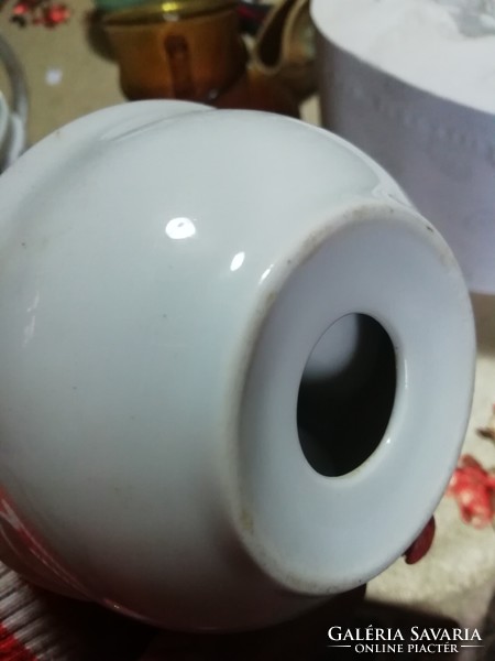 Porcelain salt shaker 33. In perfect condition