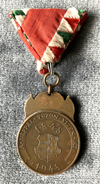 48 decoration medal