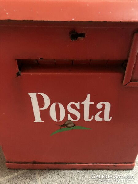 Postal mailbox