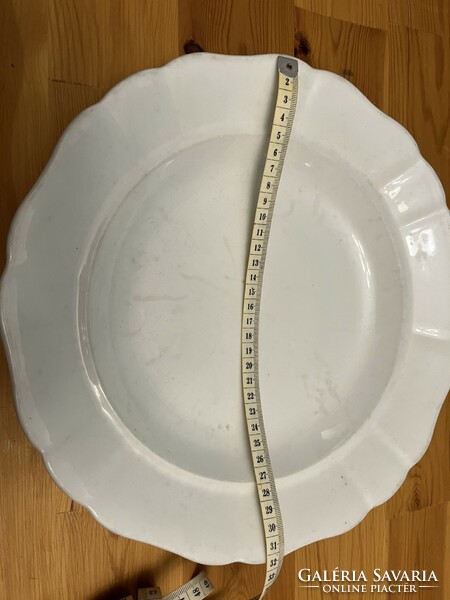 White porcelain serving bowl with wavy edges