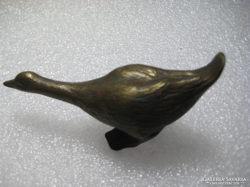 Vadkacsa , tömör bronzból , patinás szép darab , 7,5 cm menetes , felületre csavarozható