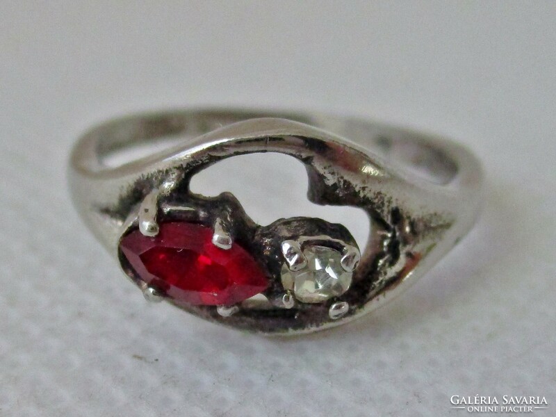 Very nice old silver ring with white and red stones