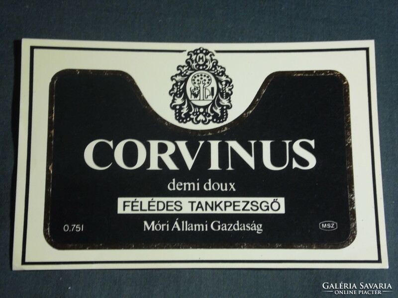 Wine sparkling label, Mor winery, wine farm, Corvinus sparkling wine