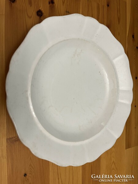White porcelain serving bowl with wavy edges
