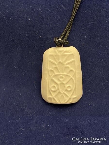 Handmade unique ceramic pendant pendant (a)