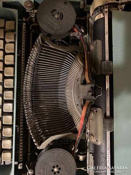 Csehszlovák böröndös írógép 1979-es évek