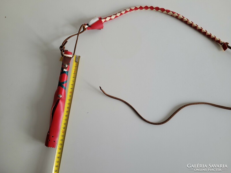 Retro old toy small hoop whip