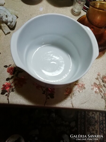 Alföldi porcelán leveses kínáló a képeken látható állapotban