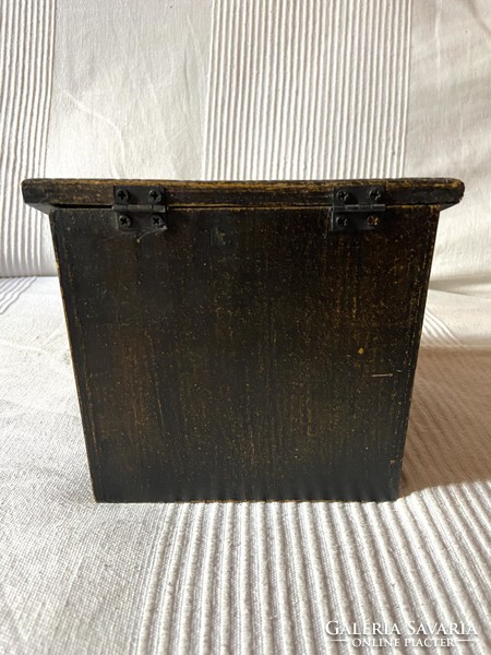 Antique hatasu wooden box, drawer, accessory holder with inlaid ora