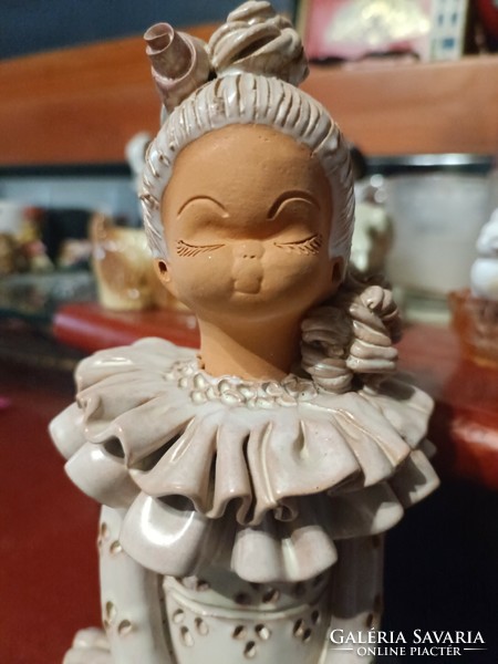 György Újpál - ceramic lady