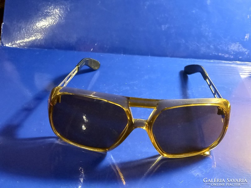 Sidney RETRO napszemüveg