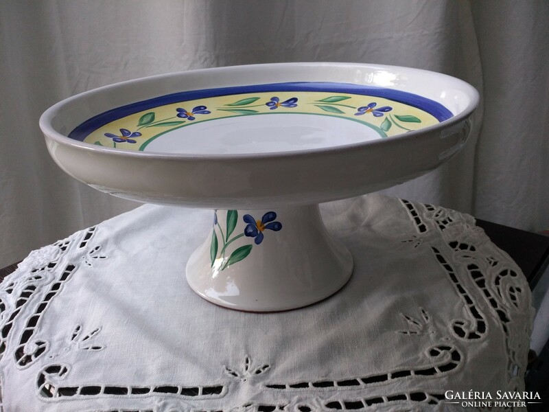 Herend majolica pedestal table