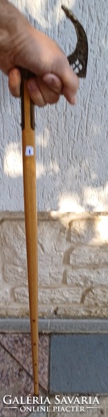 A special hiking stick with a specially designed lower part of the Bányàsz step. Hiking stick, walking stick.