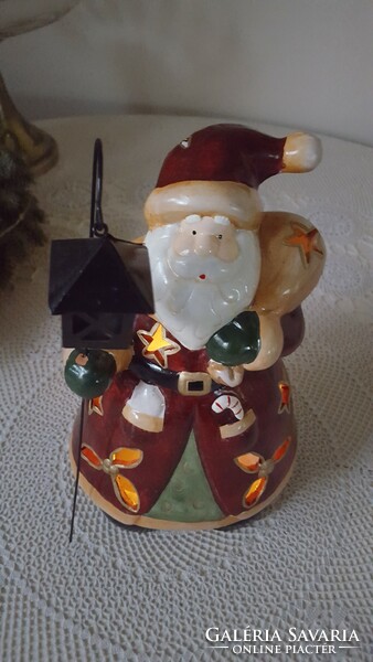 Santa Claus candle holder with lantern