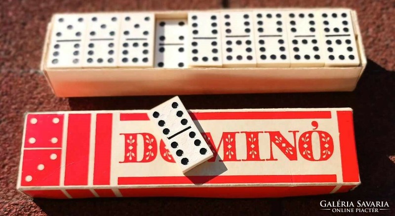 Retro dominoes - complete