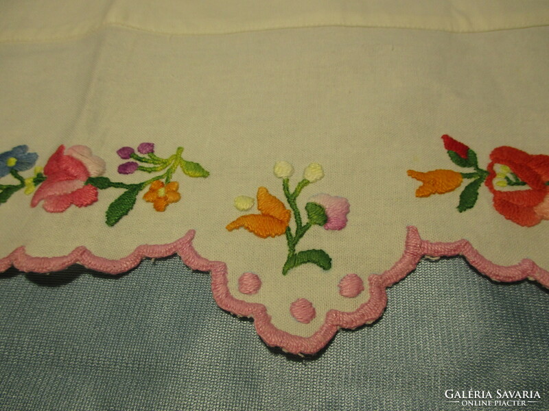 Old, beautiful embroidered shelf strip, handmade