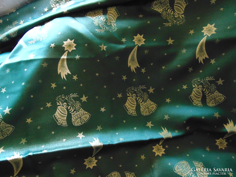 Christmas tablecloth / green background with gold metal thread / 165 x 260 cm oval