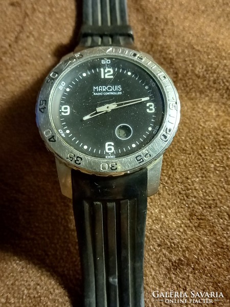 Marquise radio controlled wristwatch