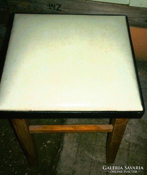 Seat with retro artificial leather seat, wooden legs, brace, pouf, hokedli,