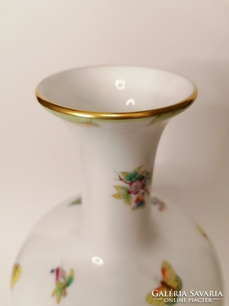 A large vase of Viktoria Vbo Herend. Immaculate, 27cm.