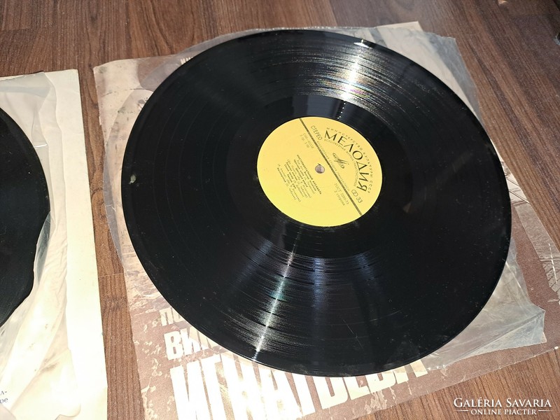 6 pieces of vinyl record