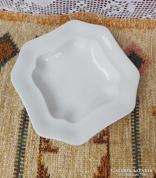 Beautiful mz white porcelain cube offering garnished legacy nostalgia