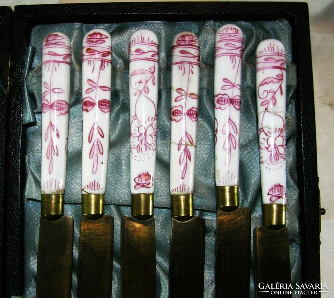 6 antique porcelain handle knives - in a box - made in Austria