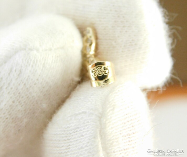 Brill 14 K Arany Gyönyörű Medál Gyémántokkal