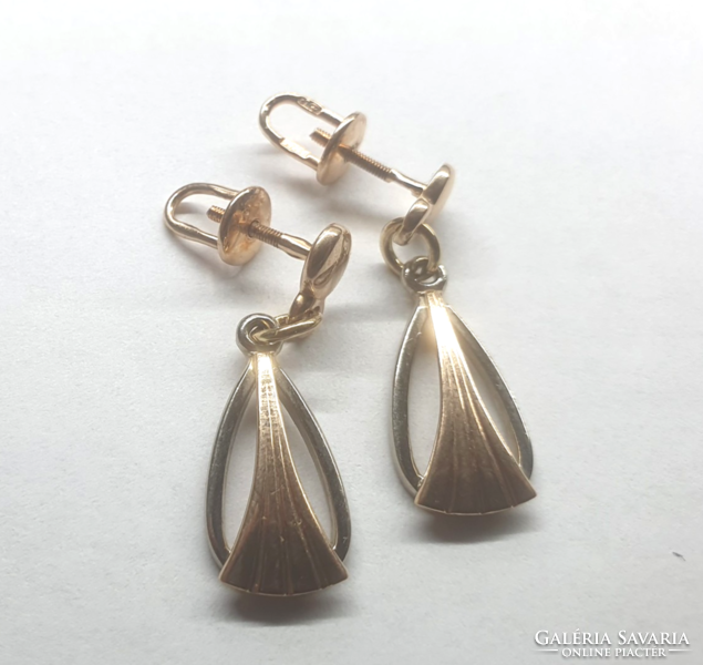 Bicolor dangling earrings with screw lock