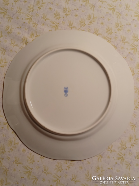 Feathered Zsolnay porcelain flat plate for replacement