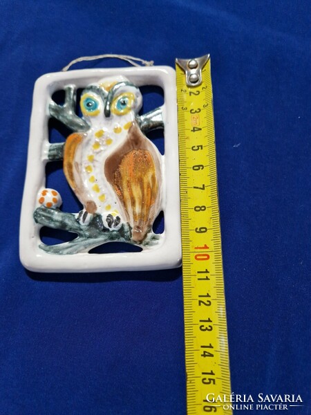Ceramic wall ornament depicting an industrial glazed owl