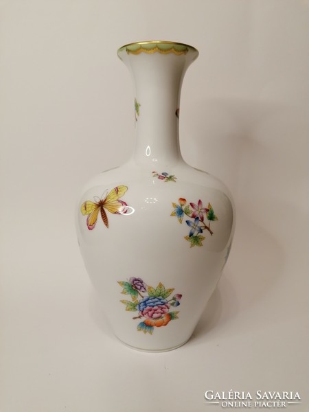 A large vase of Viktoria Vbo Herend. Immaculate, 27cm.