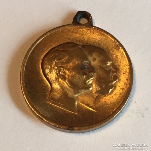 Ferenc Joseph - Emperor William / viribus unitis' gold-plated bronze medal (18mm) World War 1914