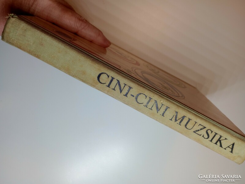 Cini-cini music 1975