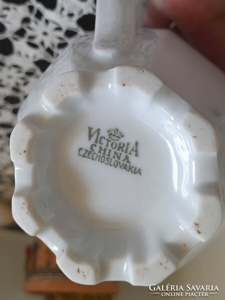 Czech victoria flower pattern milk spout