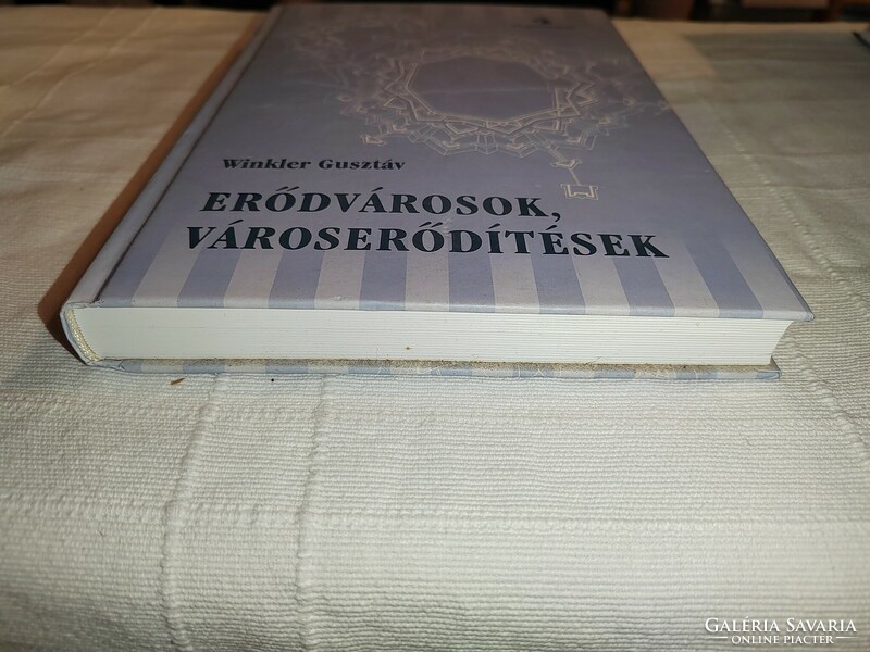 Winkler Gusztáv  - Erődvárosok, ​városerődítések (*)