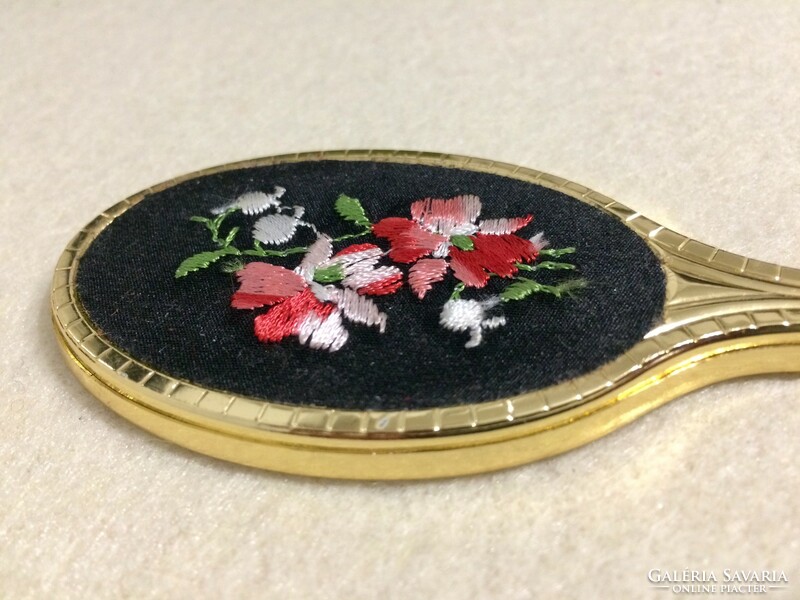 Small hand mirror-embroidered