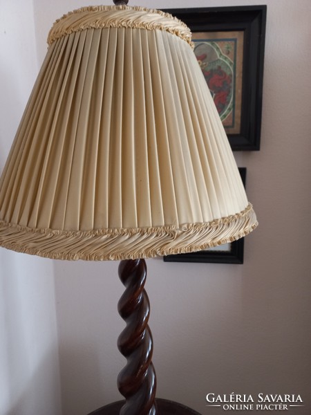 Antik fa állólámpa impozáns, ajándék asztali lámpával