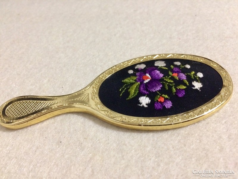 Small hand mirror-embroidered