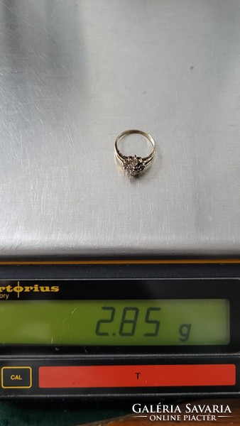 14K gold ring with glasses