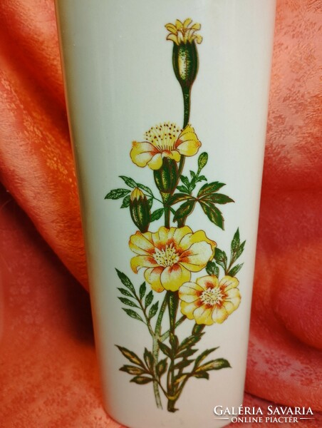 Beautiful flower-patterned porcelain for evaporating heater