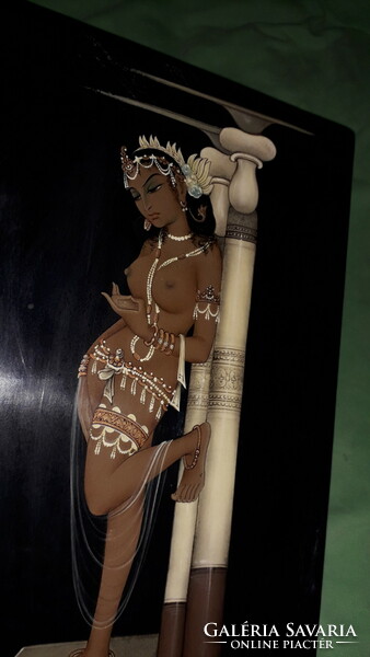 Csodaszép indiai festett és intarziás lakkozott falikép Hölgy a palotában félakt a képek szerint P