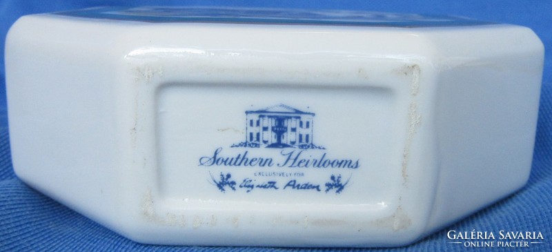 Angol porcelán Southern Heirlooms kulacs, kupak hiányzik, 13 cm magas